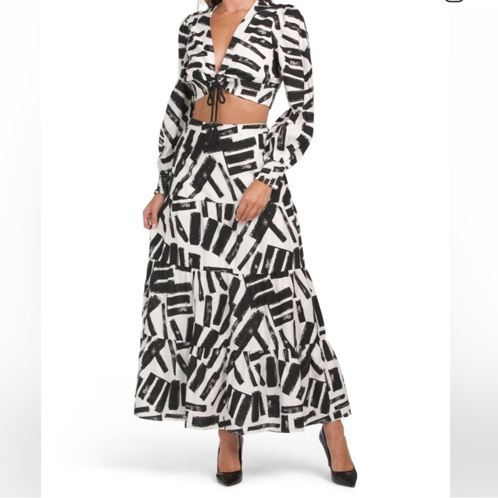 House of Harlow 1960 Monochrome Geometric Set